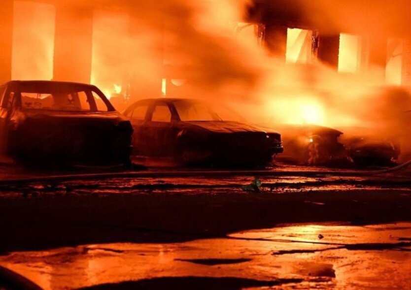 Ворожі дрони влучили у промислові об'єкти Запоріжжя