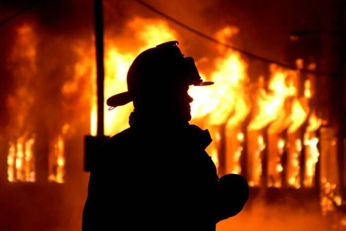 The enemy struck Poltava region: a fire broke out at the enterprise