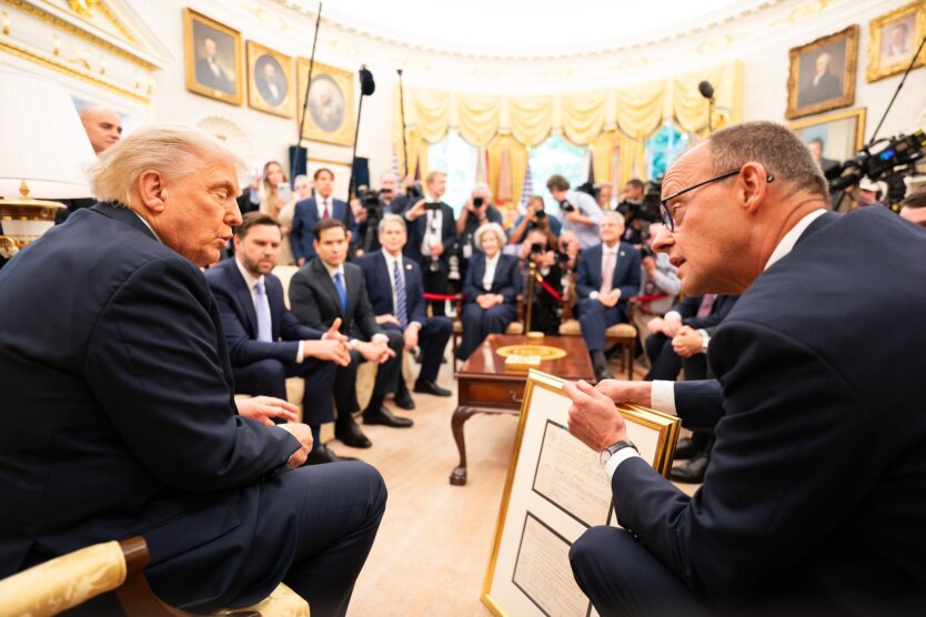 Мерц отримав від Трампа гарантії щодо НАТО, але розповів про недооцінку загрози від Росії у США