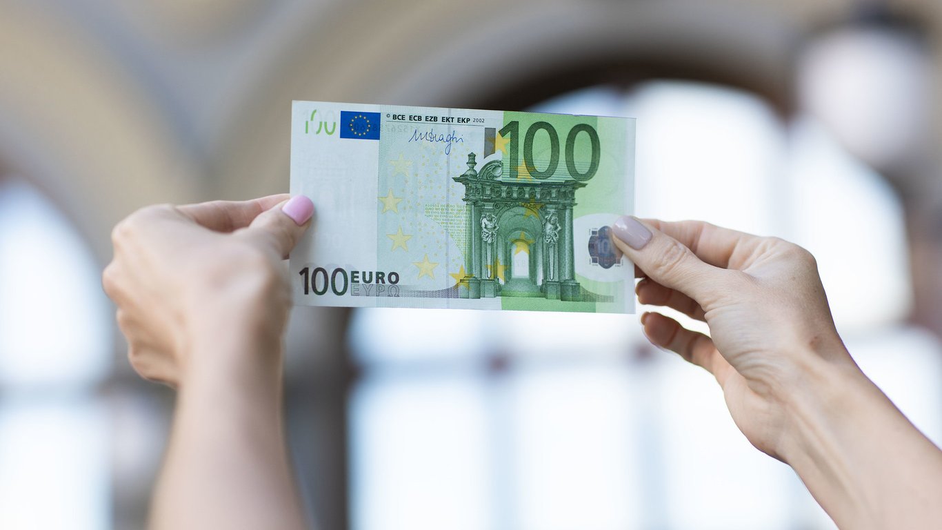 Problemy nieuniknione — jakie banknoty euro nie powinny być przechowywane przez Ukraińców