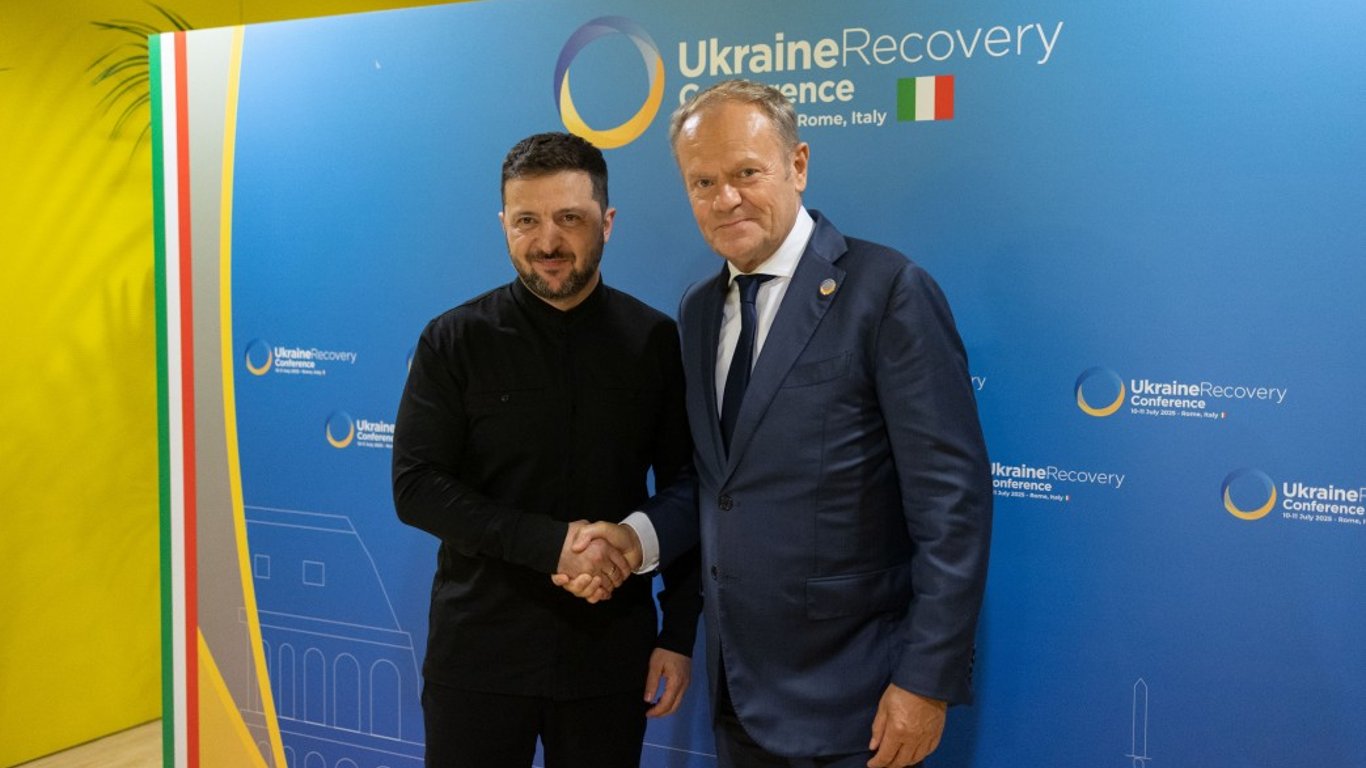 Зеленский обговорил с Туском производство оружия и усиление ПВО