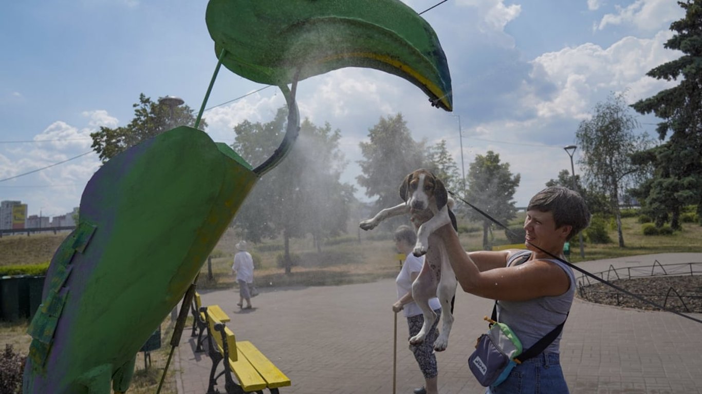 Anomalie Hitze und Regen - Wettervorhersage für heute in der Ukraine