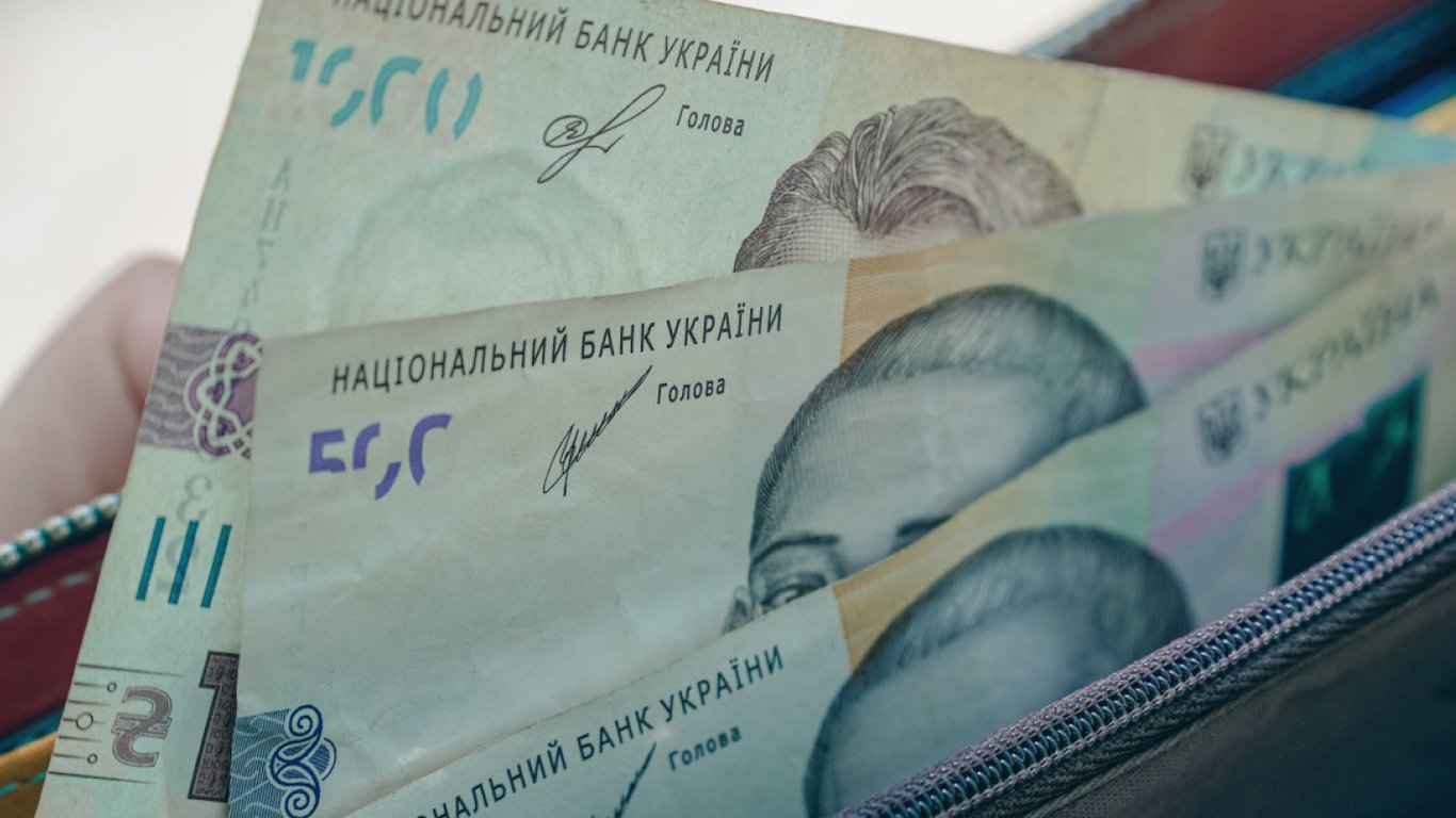 Швейцарія виплатить українцям до 132,5 тис. грн допомоги — деталі