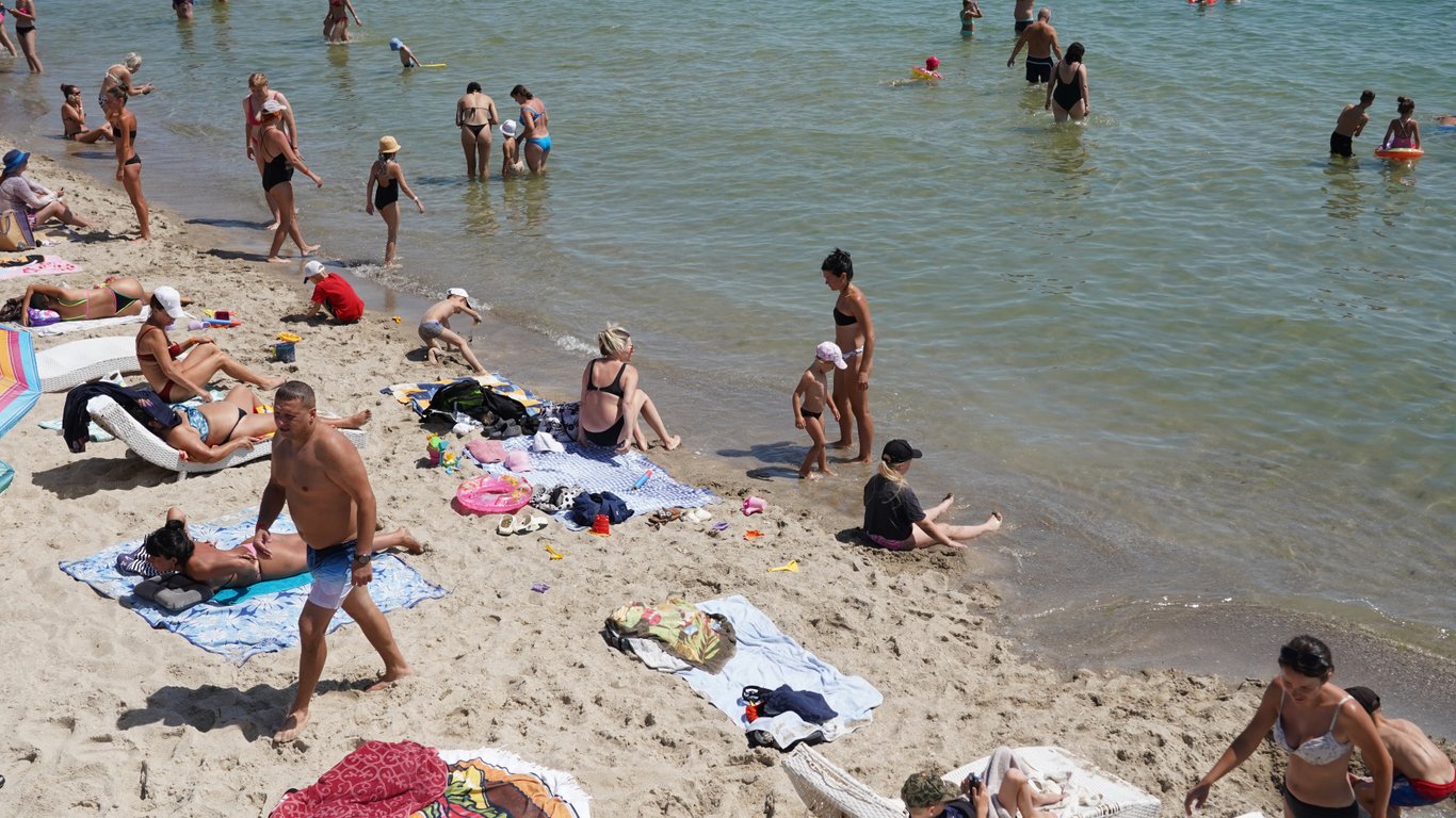 Resort season in Odesa - how warm the sea water has become