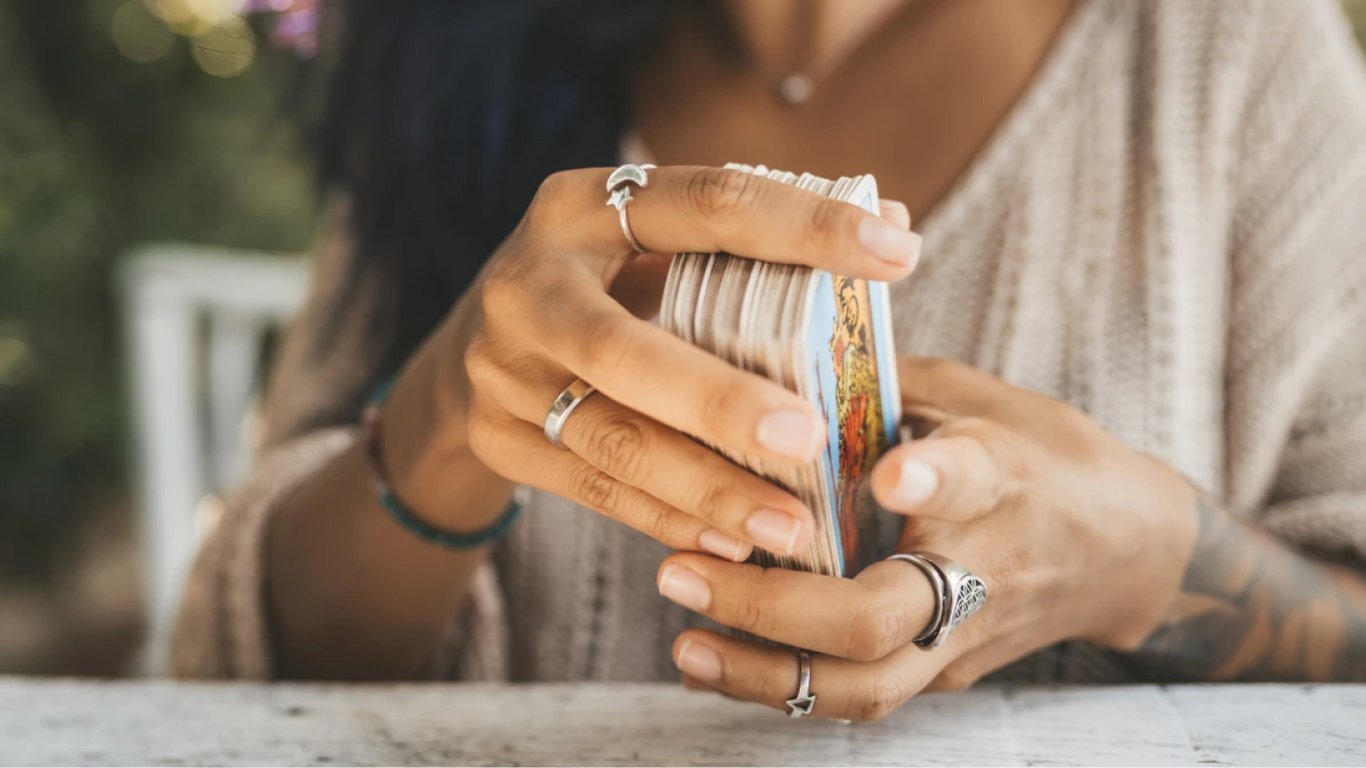 Horoskop dla wszystkich znaków Zodiaku na 19 lipca 2025 roku według Tarota