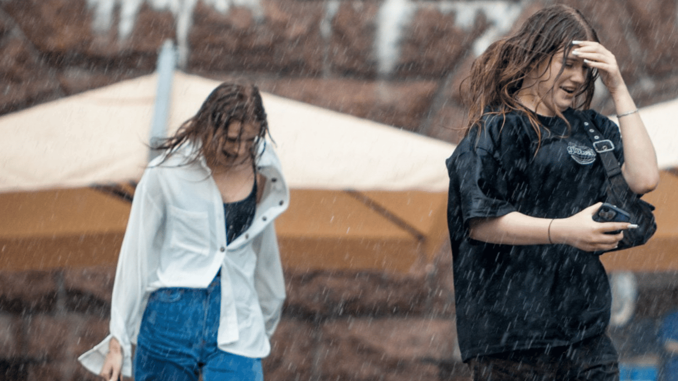 Deszcze i ochłodzenie - meteorolodzy podali prognozę pogody na jutro