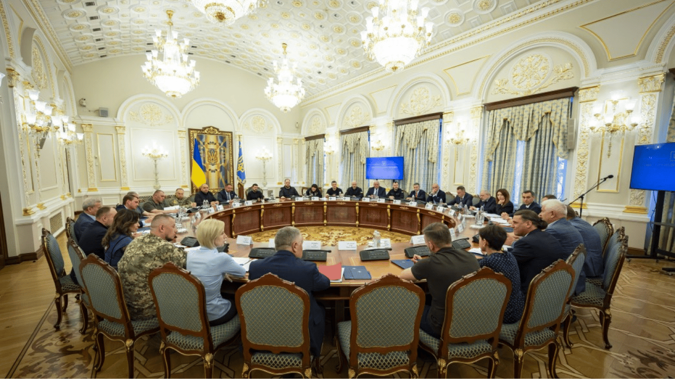Відбулося перше засідання оновленої РНБО — деталі від Зеленського