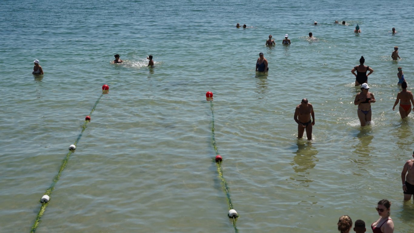 Resort season at risk — sea water in Odesa has changed